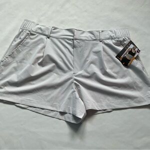 Avia Women's Athletic Shorts in white Size XXL 20